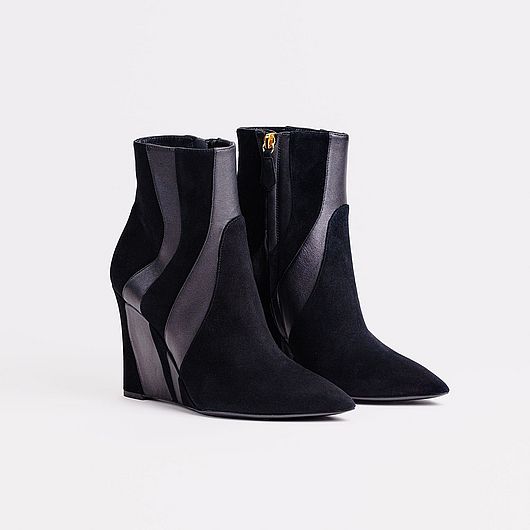 Stivaletto donna Pollini in pelle e suede in promozione a palmanova designer village