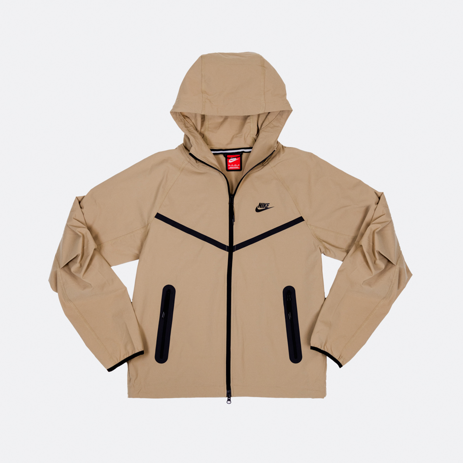 giacca nike per happy friday a palmanova designer village